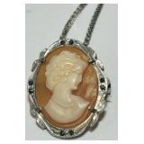 STERLING SILVER 30' BOX CHAIN /CAMEO PENDANT