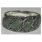 STERLING SILVER JADE /MARCASITE RING 4.7 GRS