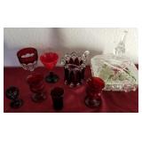 Z - MIXED VINTAGE COLLECTIBLE GLASSWARE (E74)
