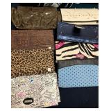 Z - MIXED LOT OF CLUTCHES & WALLETS (M110)