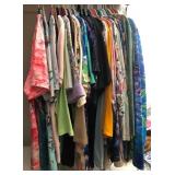 Z - MIXED LOT OF WOMEN'S CLOTHING SIZES XL/1X (M5)