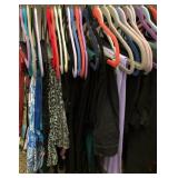 Z - MIXED LOT OF WOMEN'S PANTS SIZE XL (M16)