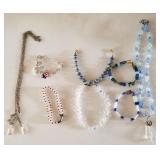 Z - MIXED LOT OF COSTUME JEWELRY (J136)