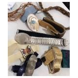 Z - MIXED LOT OF FASHION BELTS (J220)