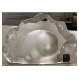 Z - MATS JONASSON CRYSTAL FIGURINE (J230)