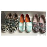 Z - THREE PAIR WOMEN'S SHOES (M35)