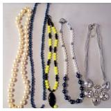 Z - LOT OF FIVE COSTUME JEWELRY NECKLACES (J74)