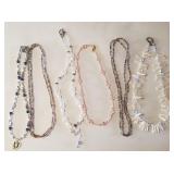 Z - LOT OF COSTUME JEWELRY NECKLACES (J91)