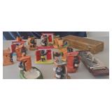 Z - MIXED LOT OF COLLECTIBLES (G9)