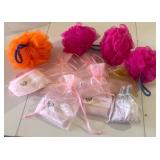 Z - BATH LOOFAHS & GIFT BAGS (J270)