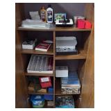Z - MIXED LOT OF JEWELRY/ CRAFTING SUPPLIES (O5)
