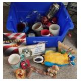 Z - MISC,PARROT FIGURE,MUGS ETC(K211)