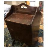 Z - VINTAGE SEWING BOX (M204)