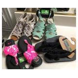 Z - FOUR  PAIR OF WOMEN'S SANDALS (M94)