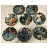Z - LOT OF EIGHT COLLECTIBLE PLATES (M209)