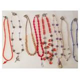 Z - EIGHT COSTUME JEWELRY NECKLACES (J62)