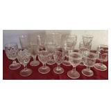 Z - MIXED VINTAGE COLLECTIBLE STEMWARE (E65)