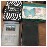 Z - LARGE PRINT BIBLE & OTHER BOOKS (P36)