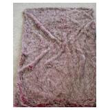 Z - PINK THROW BLANKET (K52)