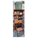 Z - EVERYTHING IN THE CABINET, STEPLADDER