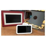 Z - DIGITAL FRAMES (P31)