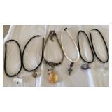 Z - SIX COSTUME JEWELRY NECKLACES (J23)