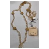 443 - COSTUME JEWELRY NECKLACE (R42)
