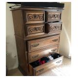 W - SEVEN-DRAWER DRESSER WITH CONTENTS (M15)