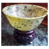 R - JADE BOWL WITH WOODEN STAND (L116)