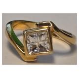 .925 SILVER / GOLD PLATED RING SIZE 8 (B12)