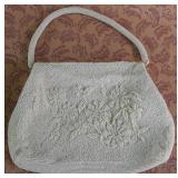 487 - VINTAGE BEADED WHITE PURSE 10' W (G330)