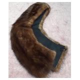 487 - FUR COLLAR (G389)