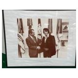 N - ELVIN & NIXON PHOTO FRAMED (T389)