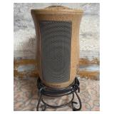 11 - LASKO OSCILLATING CERAMIC ELECTRIC HEATER