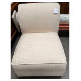 11 - ARMLESS OCCASIONAL CHAIR (C42)