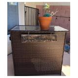J5 - RATTAN HOME BAR WITH STOOLS