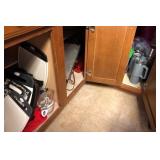 J5 - CUTTING BOARDS, PAPER GOODS, KITCHEN TOWELS