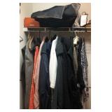 J5 - MIXED LOT OF CLOTHING (M13)
