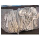 11 - MIXED LOT OF FLATWARE (H187)