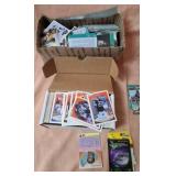 11 - MIXED LOT COLLECTIBLE TRADING CARDS (L97)