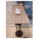 11 - TABLE LAMP WITH SHADE (H30)