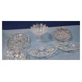 489 - MIXED PIECES COLLECTIBLE GLASS SERVEWARE