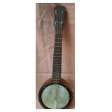 11 - VINTAGE BANJO UKELELE 'BANJOLELE' (L90)