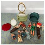 488 - VINTAGE DOLL HOUSE TOYS (M118)