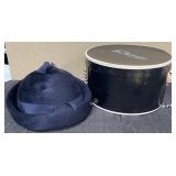 488 - VINTAGE HAT & HATBOX (J29)