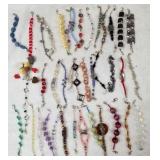MIXED LOT OF COSTUME BRACELETS (F94)
