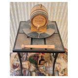 O - ACCENT TABLE, WHISKEY BARREL, VASE (K112)