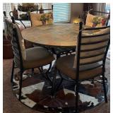 O - ROUND TABLE WITH FOUR CHAIRS (K93)