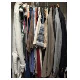 O - MIXED LOT OF MEN'S CLOTHING (M7)