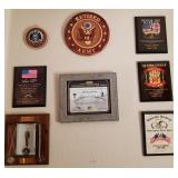 O - EIGHT PIECES WALL DECOR/ PLAQUES (E70)
